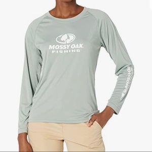 Mossy Oak Fishing long sleeve shirt Women’s size Small